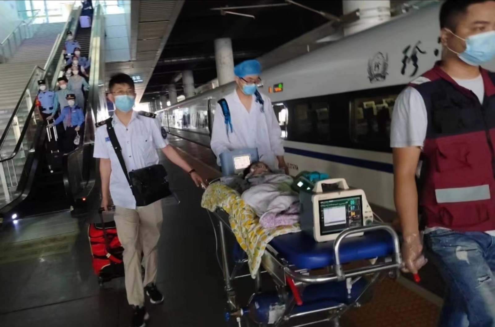 夏县高铁转运公司